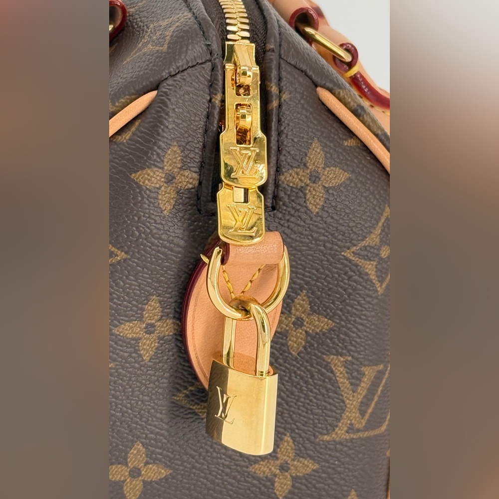 Louis Vuitton Speedy Bandouliere 20 Monogram Canvas Shoulder Bag - Picture 12 of 12